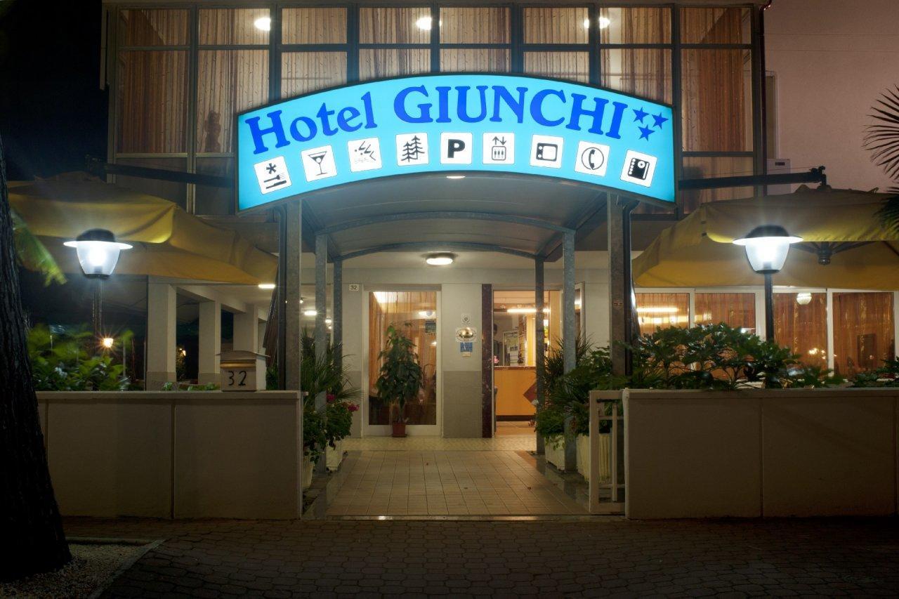 Hotel Giunchi تّشيرفييا المظهر الخارجي الصورة